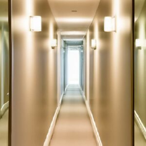 5 astuces pour transformer votre couloir en un espace spacieux et accueillant